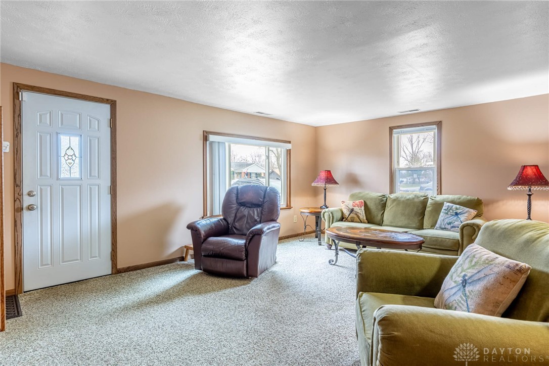 Dayton, Ohio 45404, United States, 3 Bedrooms Bedrooms, ,1 BathroomBathrooms,Residential,Pending,92813