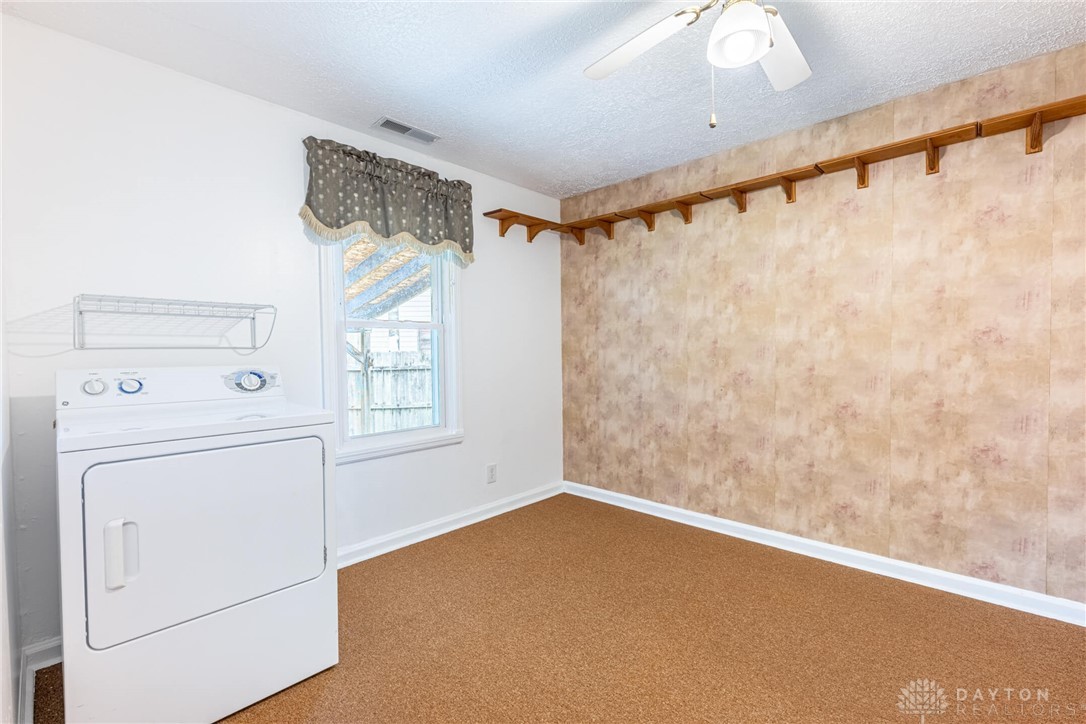 Dayton, Ohio 45404, United States, 3 Bedrooms Bedrooms, ,1 BathroomBathrooms,Residential,Pending,92813