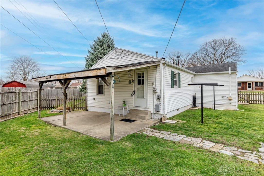 Dayton, Ohio 45404, United States, 3 Bedrooms Bedrooms, ,1 BathroomBathrooms,Residential,Pending,92813