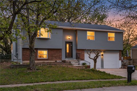 Photo of 4830 Leafburrow Drive, Dayton, OH 45424 (MLS # 956567)