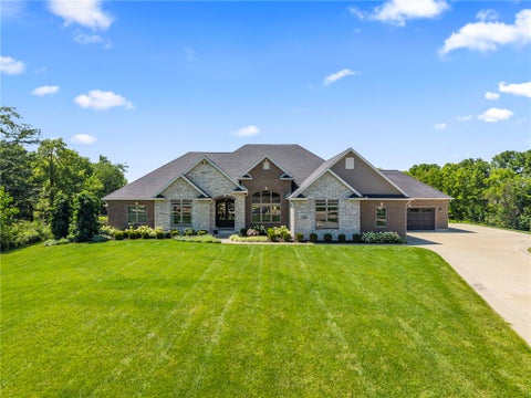 Homes For Sale - 1234 Walton Court<br/> Troy, OH 45373