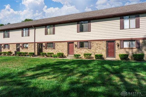 Photo of 7853 Betsy Ross Circle, Dayton, OH 45459 (MLS # 944723)