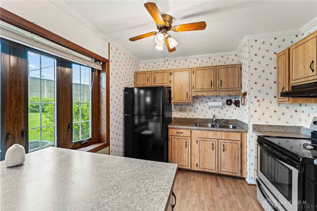 337 N Garber Drive, Tipp City, Ohio image 5