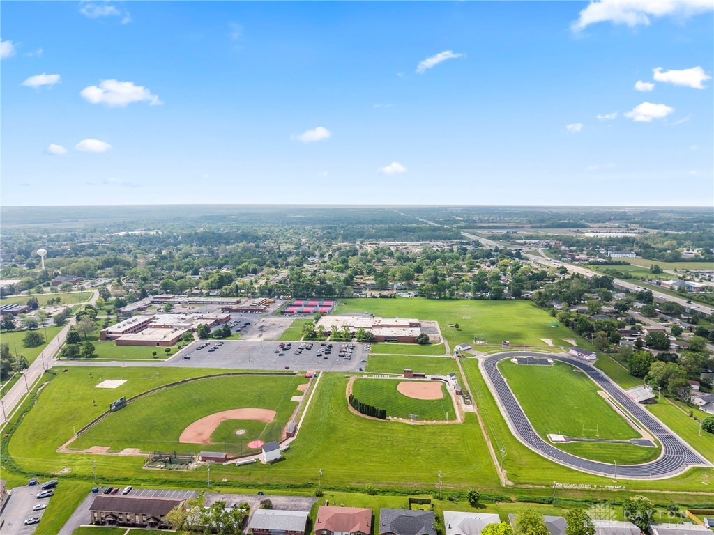 337 N Garber Drive, Tipp City, Ohio image 27