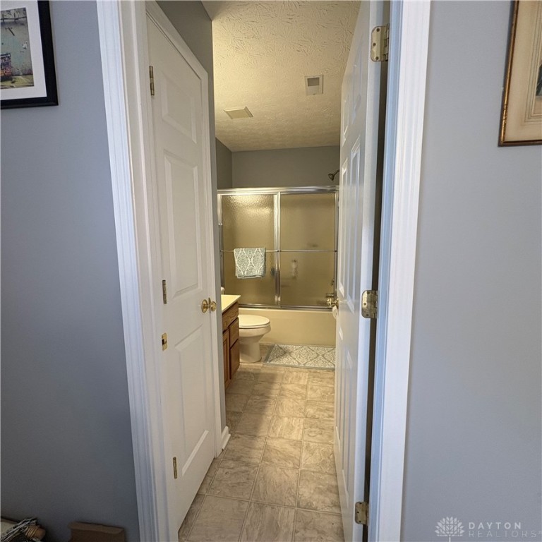 2234 Oakbrook Boulevard, Beavercreek, Ohio image 38