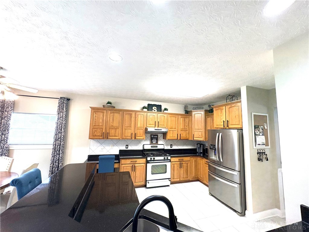 2234 Oakbrook Boulevard, Beavercreek, Ohio image 19