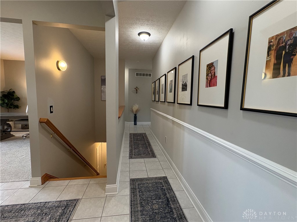 2234 Oakbrook Boulevard, Beavercreek, Ohio image 11