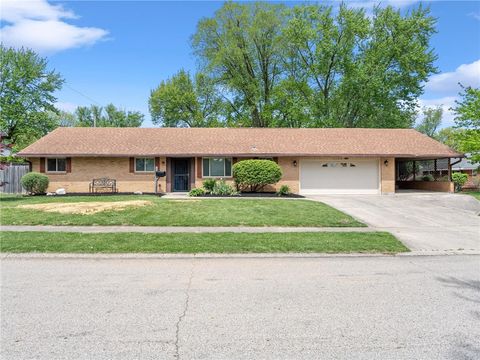 Photo of 1125 Georgian Drive, Kettering, OH 45429 (MLS # 957243)