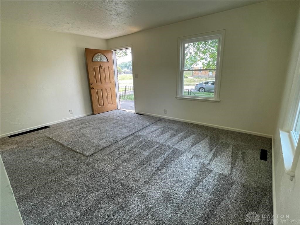 1776 Hearthstone Drive, Dayton, Ohio image 3