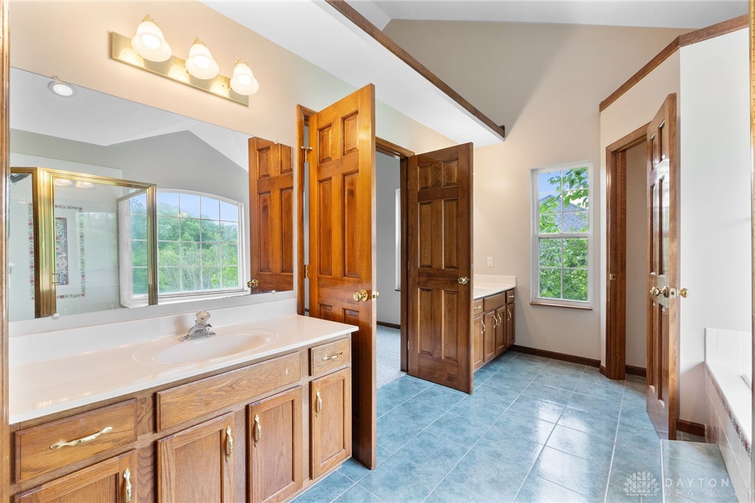 2159 Bassett Court, Beavercreek, Ohio image 29