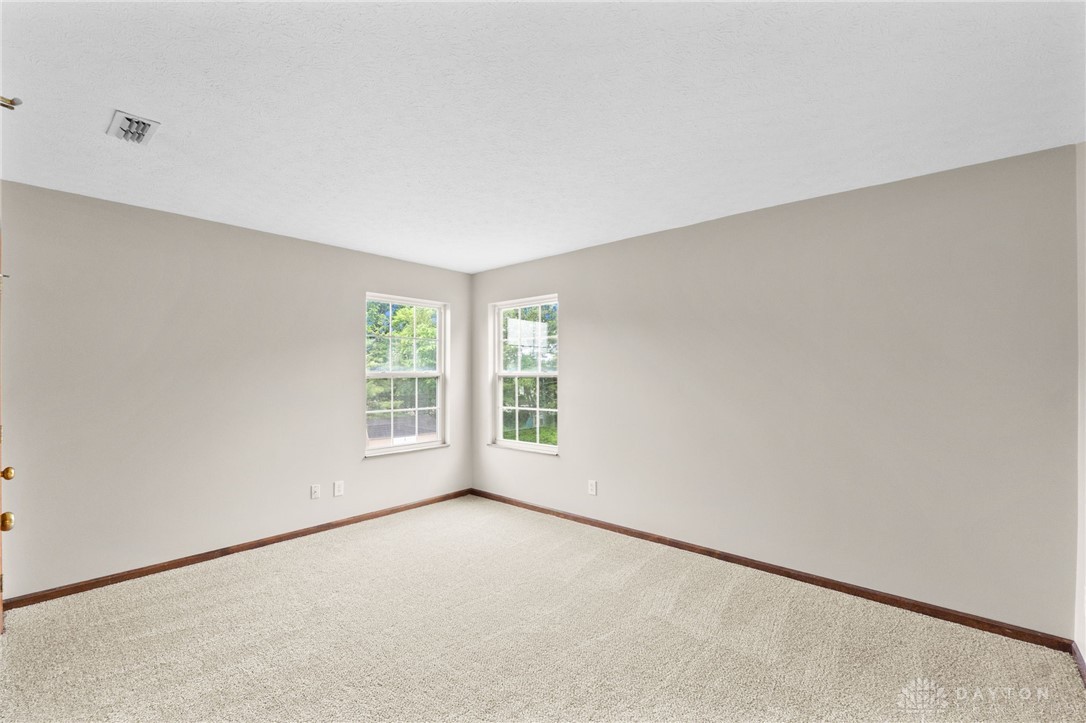 2159 Bassett Court, Beavercreek, Ohio image 38