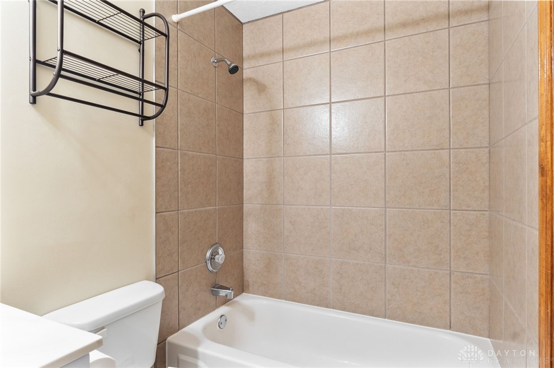 2159 Bassett Court, Beavercreek, Ohio image 48