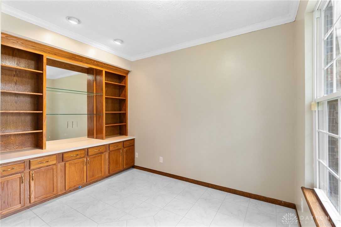 2159 Bassett Court, Beavercreek, Ohio image 6