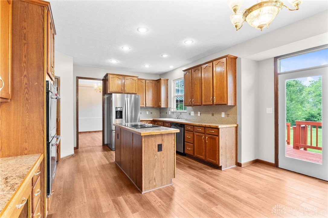 2159 Bassett Court, Beavercreek, Ohio image 14