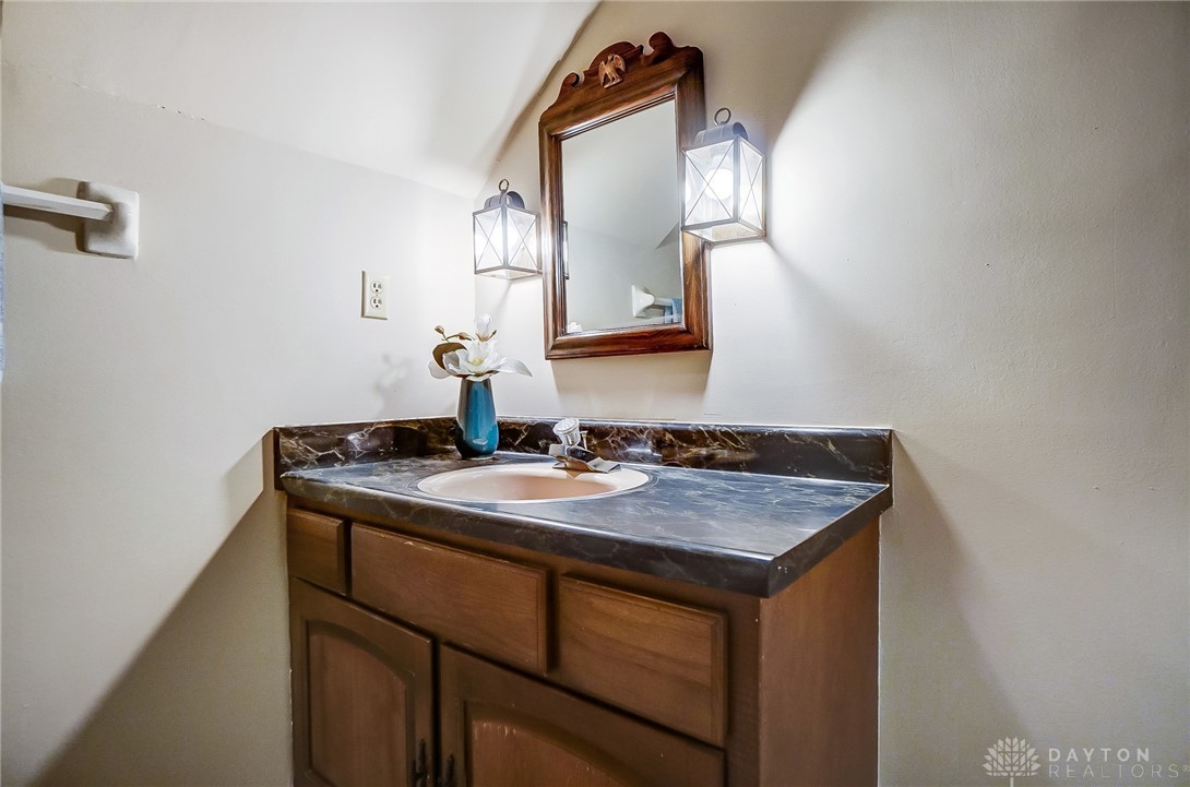 Dayton, Ohio 45459, United States, 5 Bedrooms Bedrooms, ,3 BathroomsBathrooms,Residential,Pending,105943