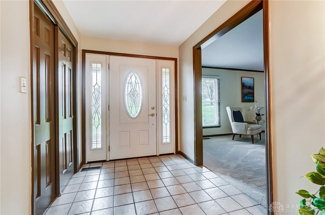 Dayton, Ohio 45459, United States, 5 Bedrooms Bedrooms, ,3 BathroomsBathrooms,Residential,Pending,105943