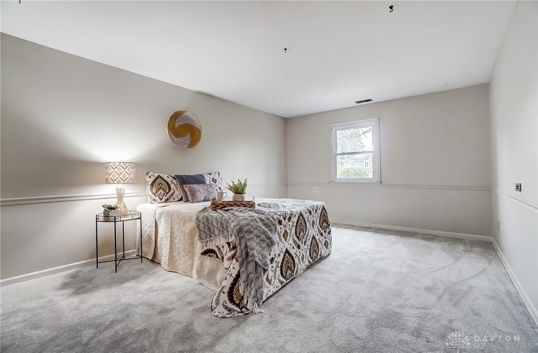 Dayton, Ohio 45459, United States, 5 Bedrooms Bedrooms, ,3 BathroomsBathrooms,Residential,Pending,105943