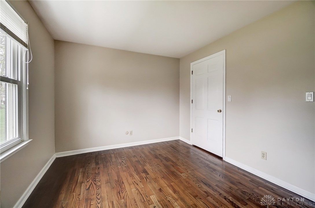 Dayton, Ohio 45459, United States, 5 Bedrooms Bedrooms, ,3 BathroomsBathrooms,Residential,Pending,105943