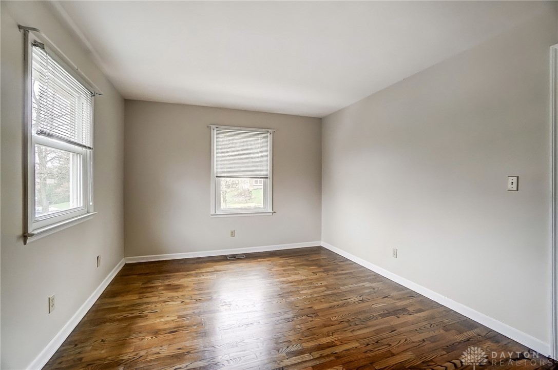 Dayton, Ohio 45459, United States, 5 Bedrooms Bedrooms, ,3 BathroomsBathrooms,Residential,Pending,105943