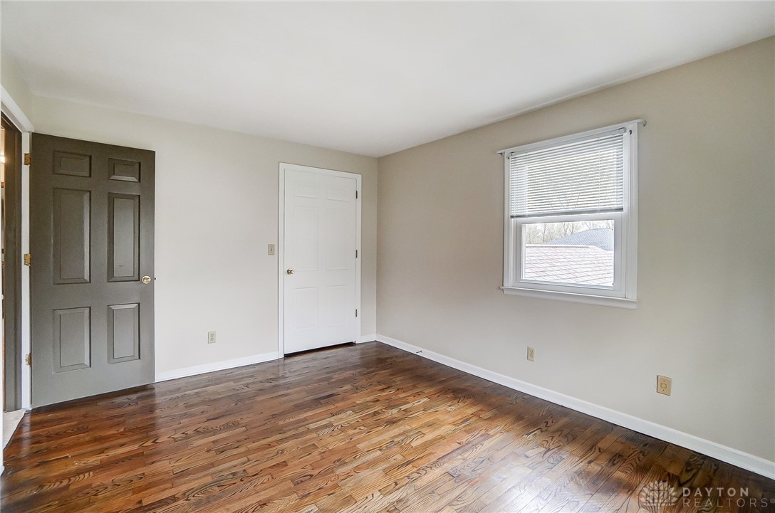 Dayton, Ohio 45459, United States, 5 Bedrooms Bedrooms, ,3 BathroomsBathrooms,Residential,Pending,105943