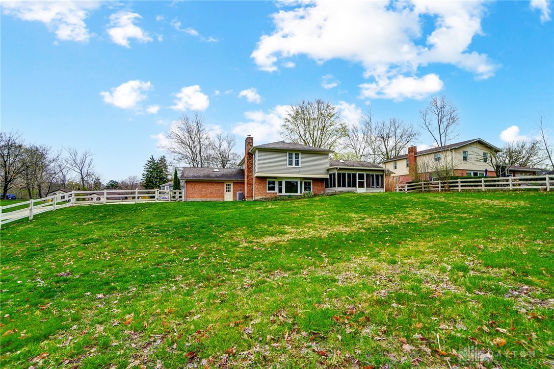 Dayton, Ohio 45459, United States, 5 Bedrooms Bedrooms, ,3 BathroomsBathrooms,Residential,Pending,105943