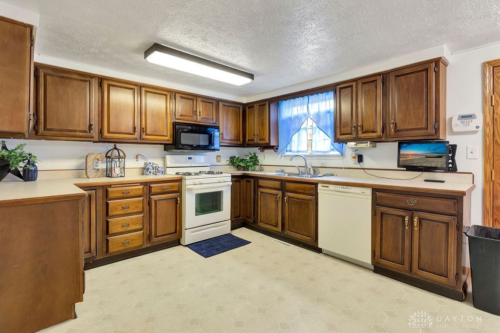 2130 Nomad Avenue, Dayton, Ohio image 14
