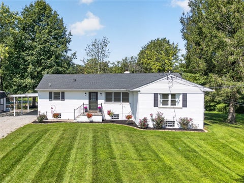 Photo of 8261 Morrow Cozaddale Road, Hamilton Twp, OH 45152 (MLS # 966035)