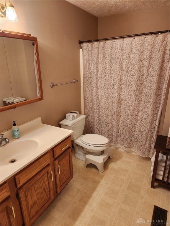 105 Barnside Drive, Union, Ohio image 13