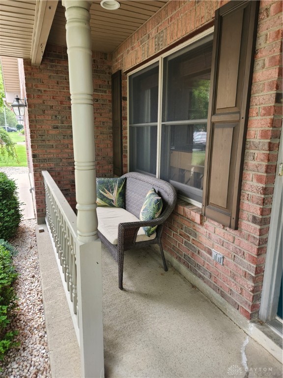 105 Barnside Drive, Union, Ohio image 2