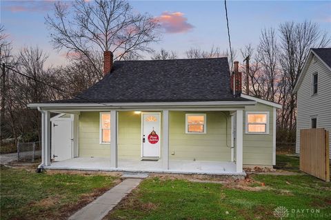 Photo of 10173 Walnut Street, Pleasant Plain, OH 45162 (MLS # 948732)