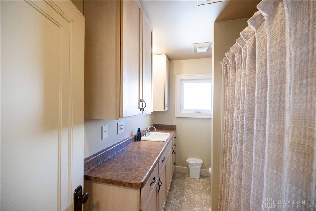 1837 Longview Drive, Springfield, Ohio image 17