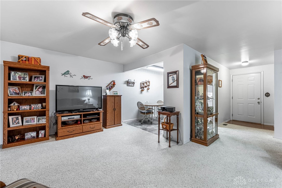 Dayton, Ohio 45424, United States, 3 Bedrooms Bedrooms, ,2 BathroomsBathrooms,Residential,Pending,208716