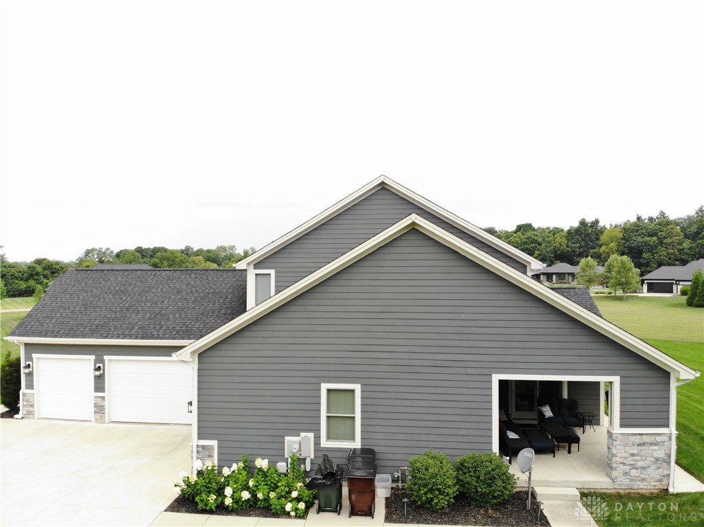 1880 Forest Bend Drive, Xenia, Ohio image 14