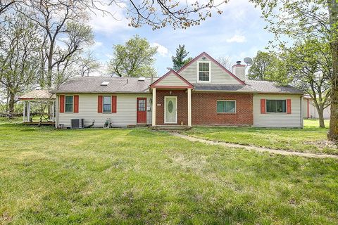 Photo of 7458 Dayton Germantown Pike, Germantown, OH 45327 (MLS # 956783)