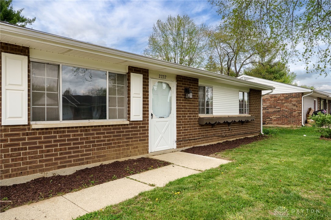 2222 Carolina Drive, Xenia, Ohio image 2