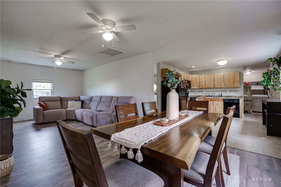 1139 Chalet Drive, New Carlisle, Ohio image 17