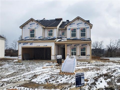 Homes For Sale - 1234 Wind Rock Road<br/> Miami County, Tipp City, OH 45371