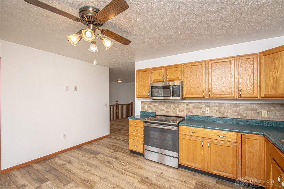 571 Lakengren Drive, Eaton, Ohio image 11