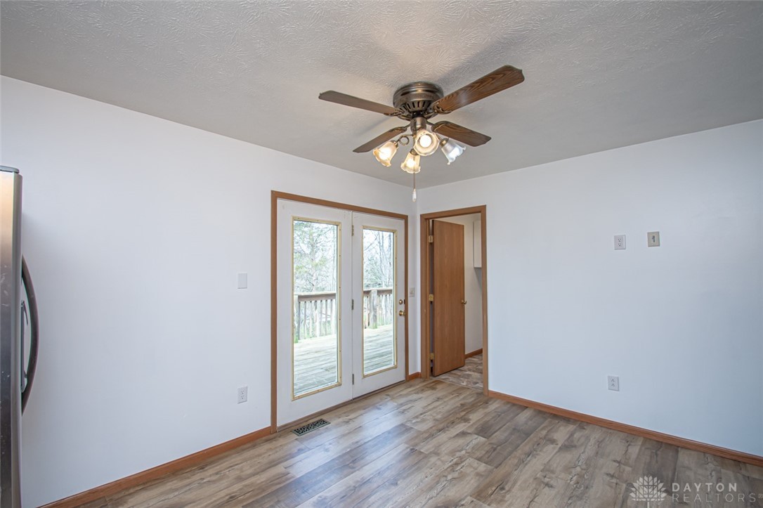 571 Lakengren Drive, Eaton, Ohio image 12