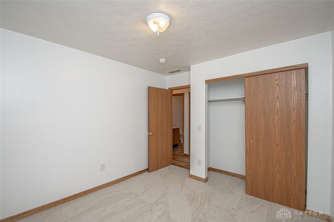 571 Lakengren Drive, Eaton, Ohio image 18