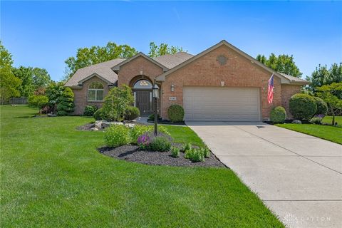 Photo of 9542 Paragon Mills Lane, Washington Twp, OH 45458 (MLS # 959287)