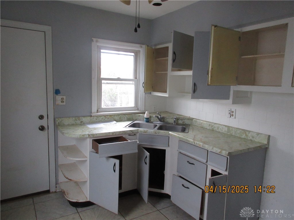 1329 Lamar Drive, Springfield, Ohio image 7
