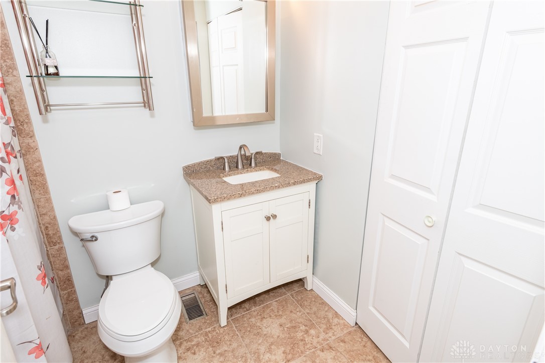 822 Olde Farm Court, Vandalia, Ohio image 30