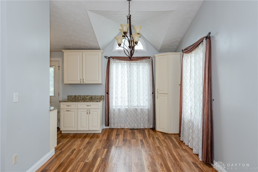 822 Olde Farm Court, Vandalia, Ohio image 8