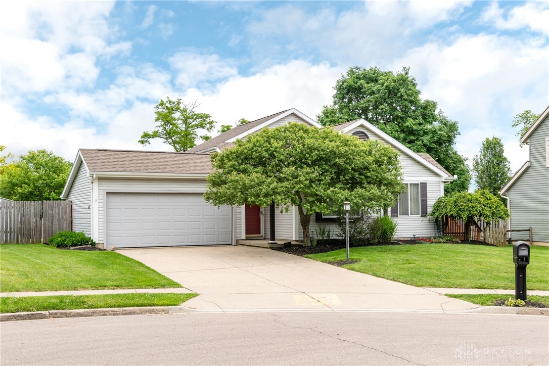 822 Olde Farm Court, Vandalia, Ohio image 3