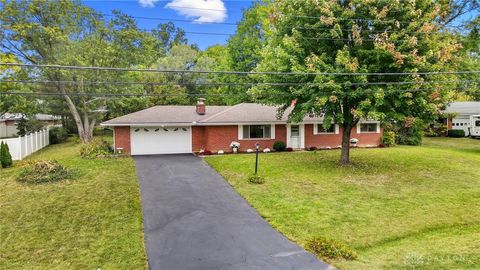 Tiny photo for 202 Charlotte Avenue, Lebanon, OH 45036 (MLS # 945143)