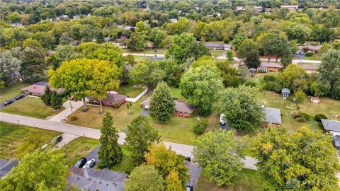 Tiny photo for 202 Charlotte Avenue, Lebanon, OH 45036 (MLS # 945143)