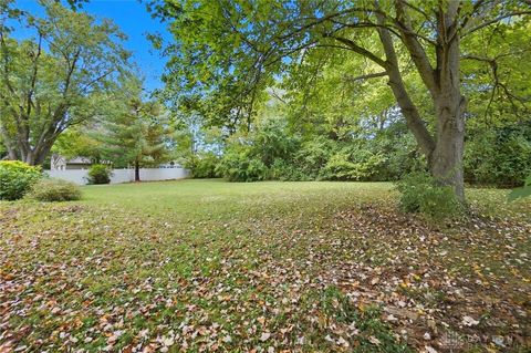 Tiny photo for 202 Charlotte Avenue, Lebanon, OH 45036 (MLS # 945143)