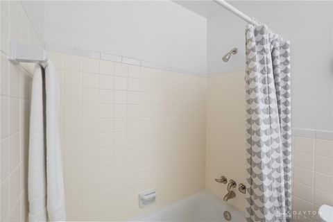 Tiny photo for 202 Charlotte Avenue, Lebanon, OH 45036 (MLS # 945143)