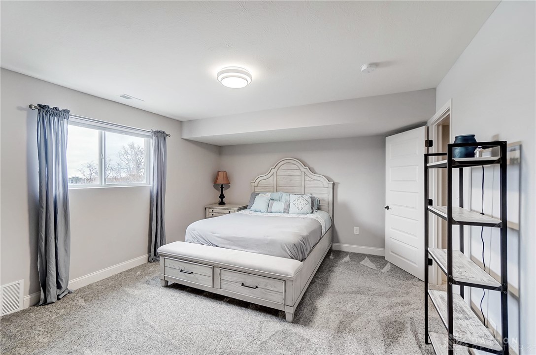 Lebanon, Ohio 45036, United States, 3 Bedrooms Bedrooms, ,3 BathroomsBathrooms,Residential,Pending,26896